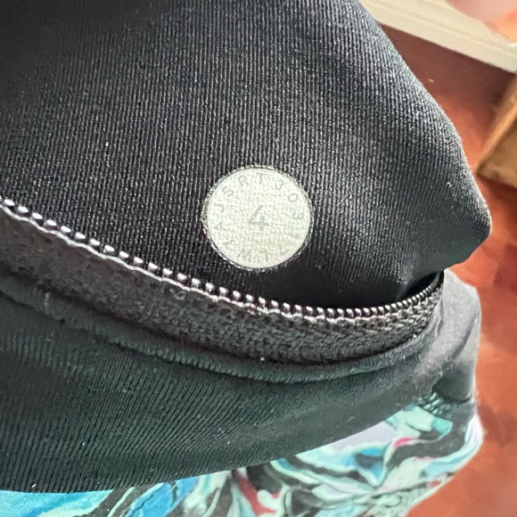 Lululemon speed, short size 4 multicolored - Picture 3 of 3